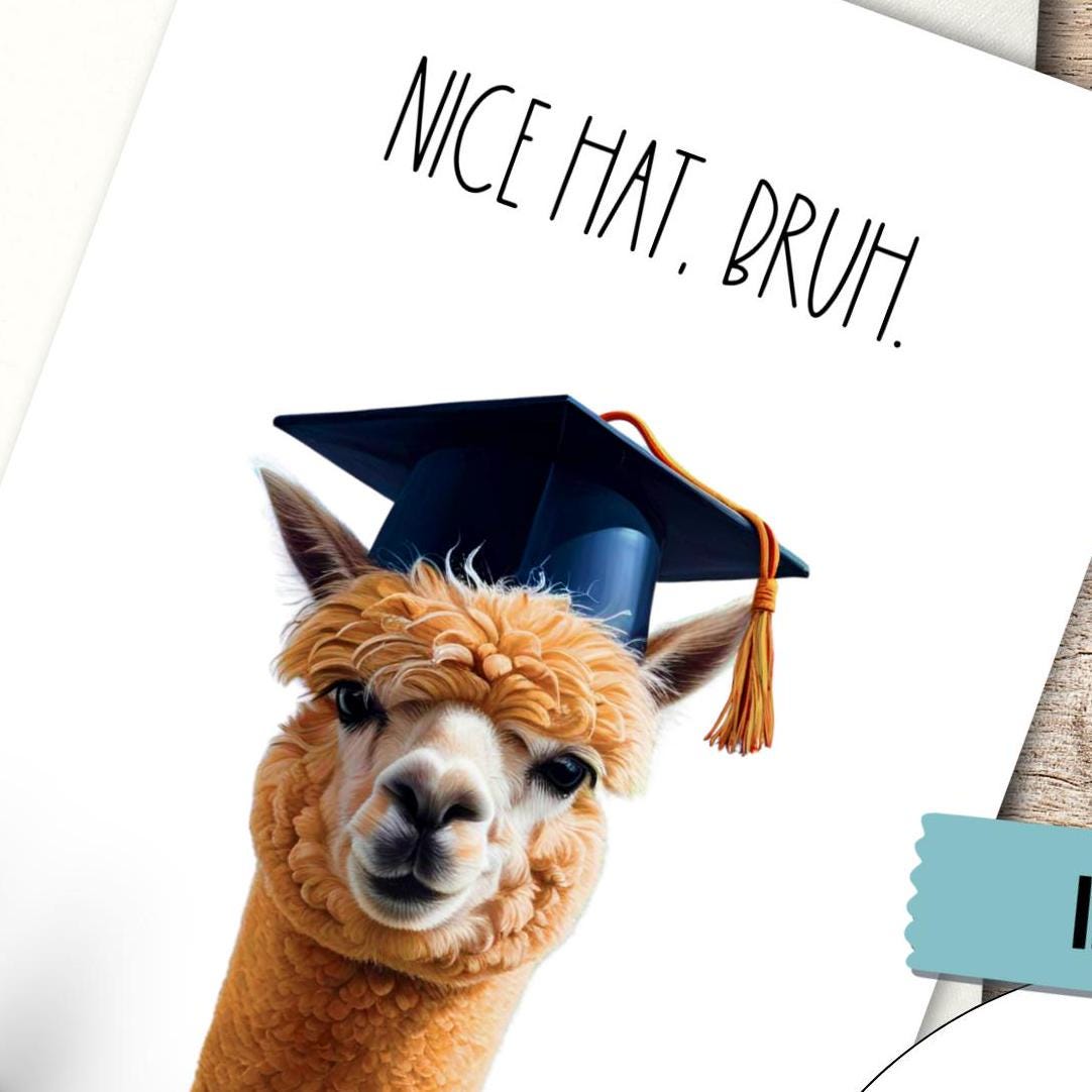 Funny Alpaca Graduation Card: Gen Z Congratulations (5x7 inch)